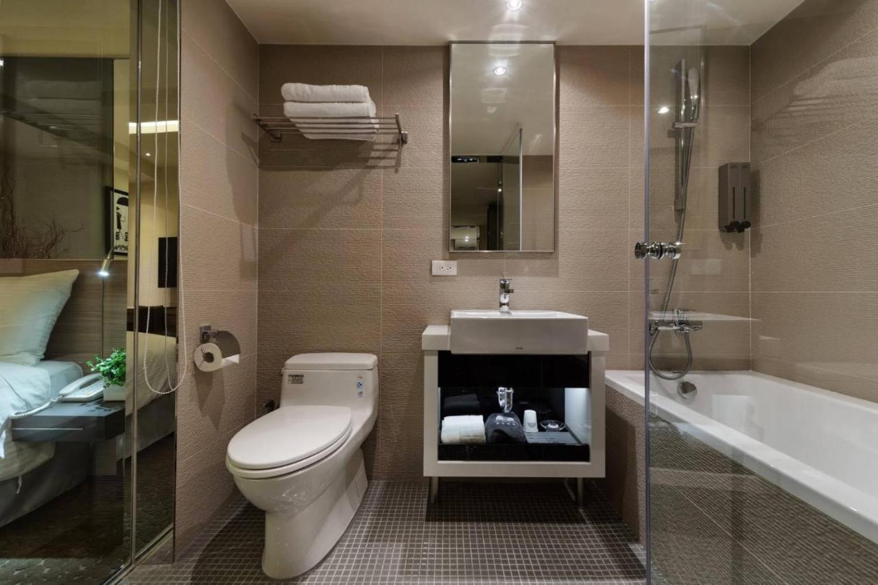 Hotels Here - Taipei Bagian luar foto