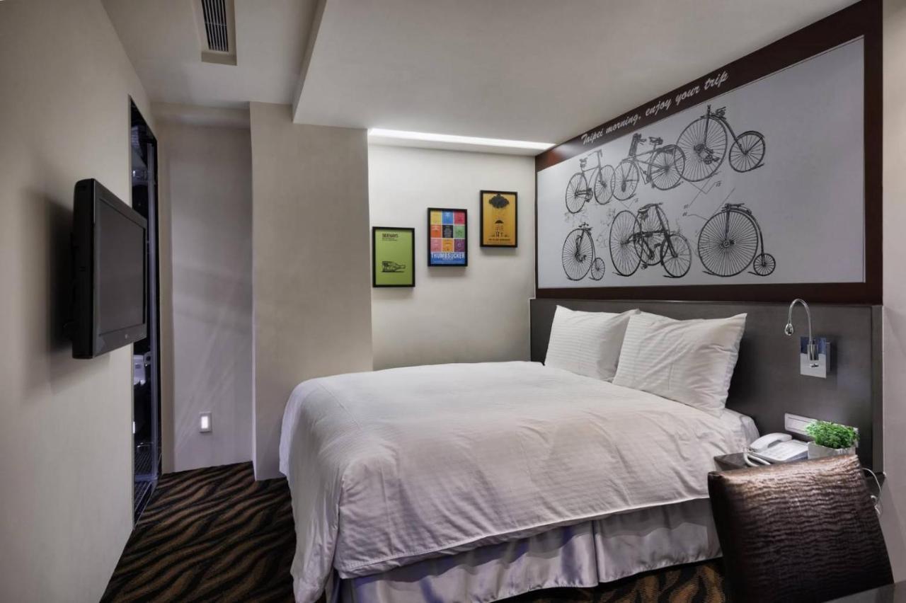 Hotels Here - Taipei Bagian luar foto